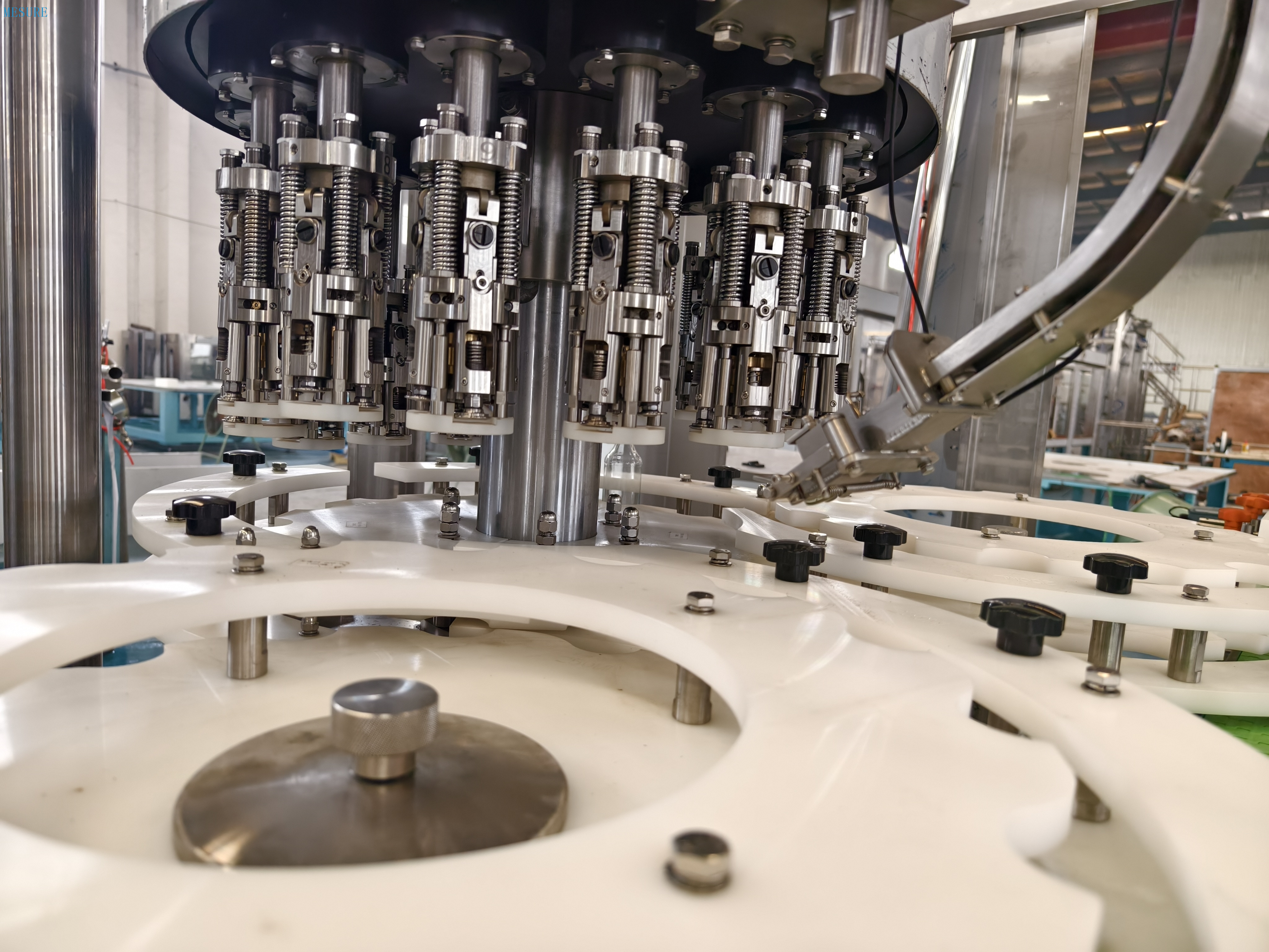 Bouteille de verre liquide à eau liquide machine / ligne de production d'eau