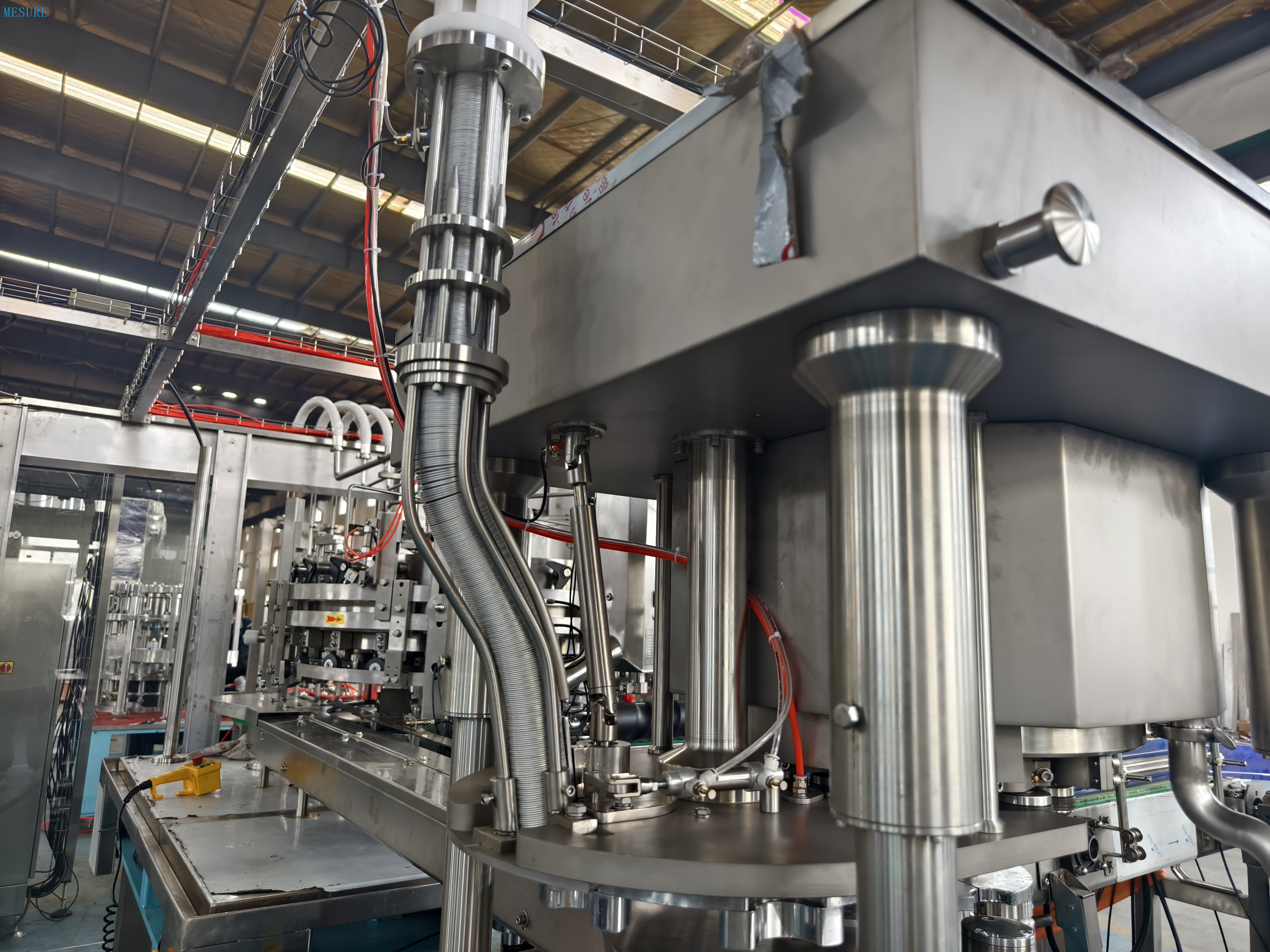 Prix ​​à bas prix Small Tin peut boisson Juice Energy Drinkated Drink Bothing Ferming Machine Aluminium