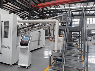 Système d'embouteillage pour animaux de compagnie clé en main: Machine combinée à capuchon de souffle | Personnalisation des lignes de boisson gazeuse