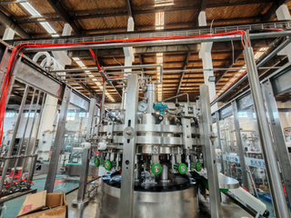 La clé en main peut remplir les lignes pour la bière et les boissons gazeuses | Small Biz Machines personnalisées avec un scellage efficace