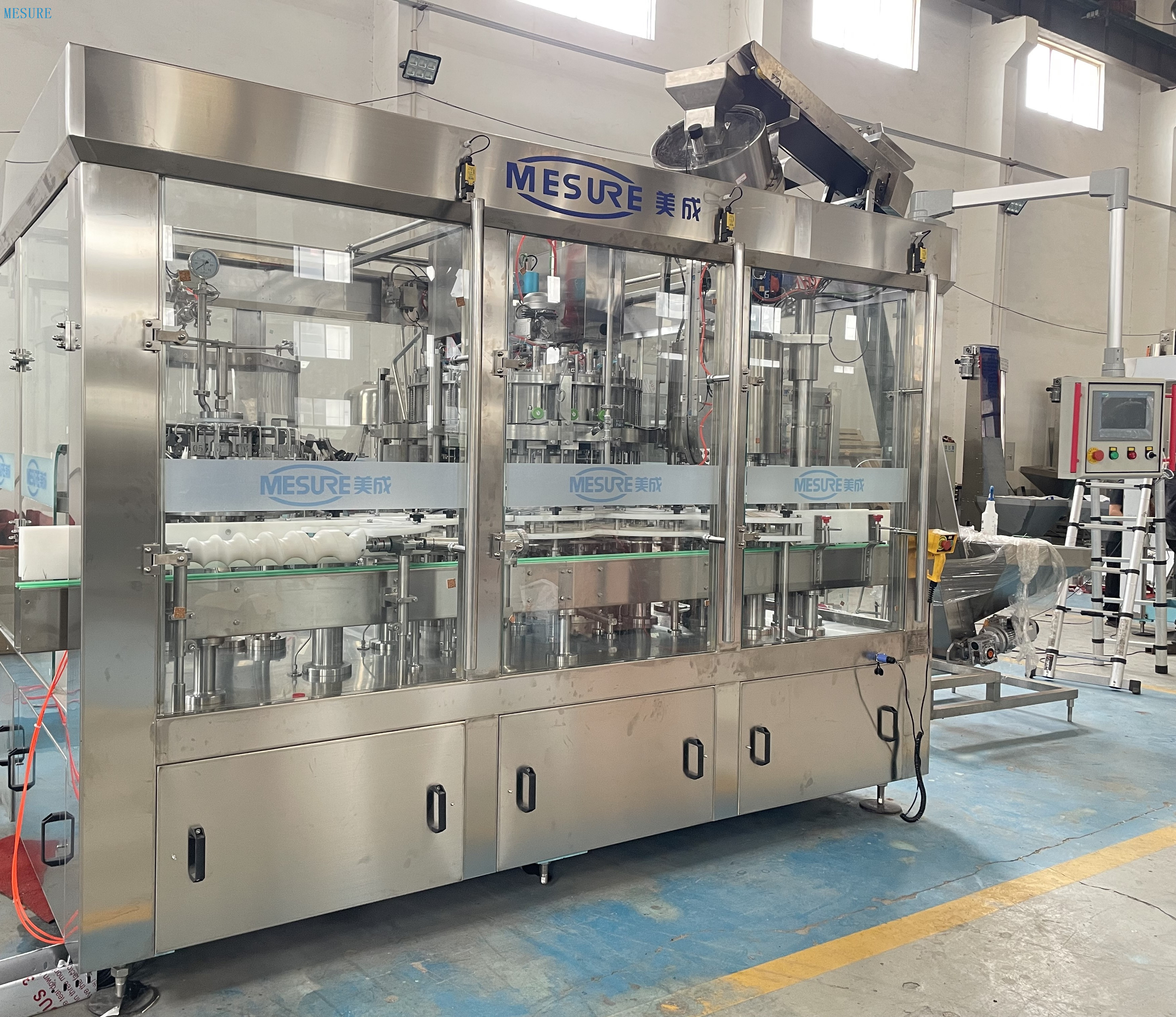 Accuwew Pet Auto-Line: Système d'embouteillage de précision pour les usines de bière