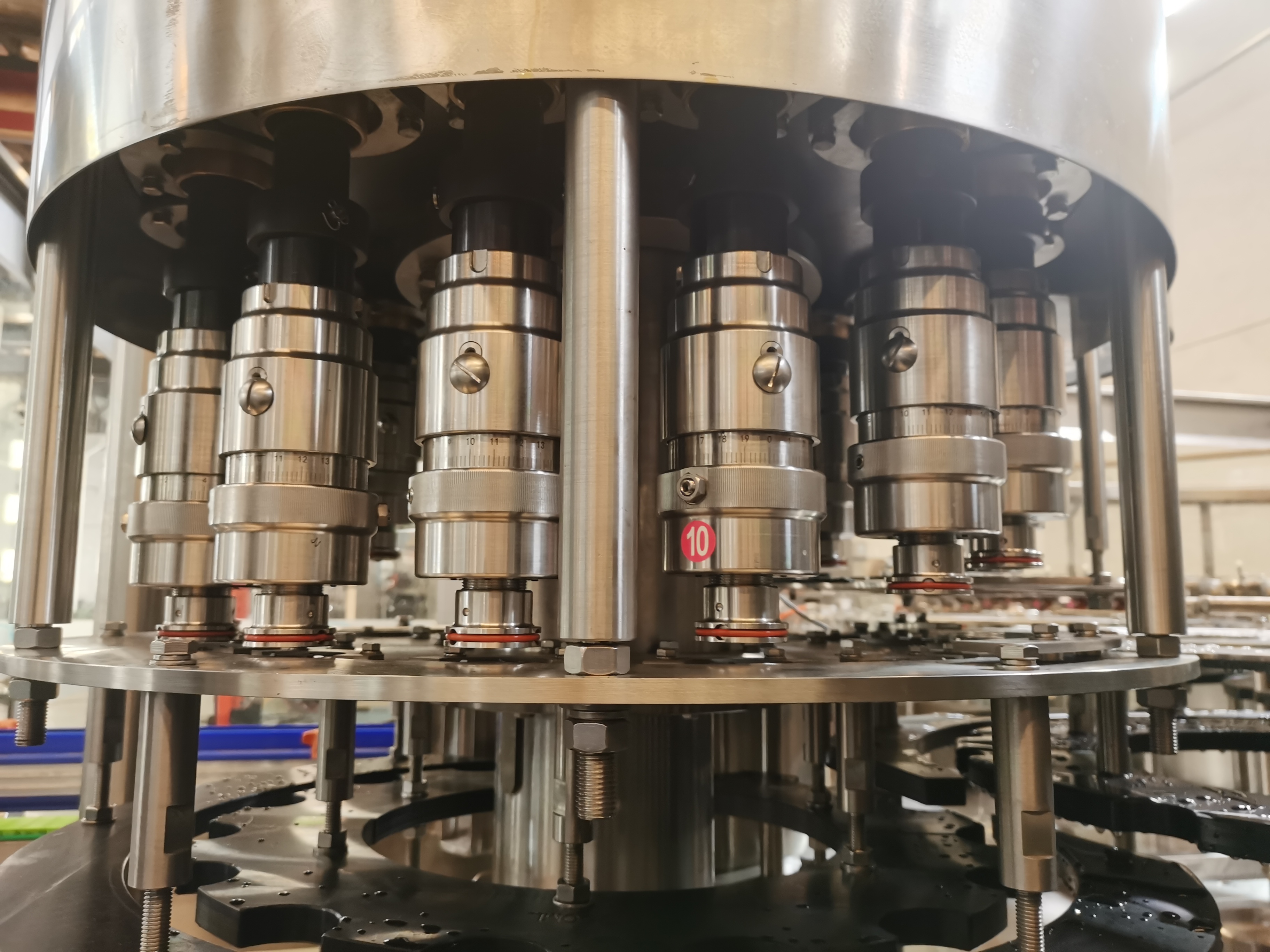 Accuwew Pet Auto-Line: Système d'embouteillage de précision pour les usines de bière