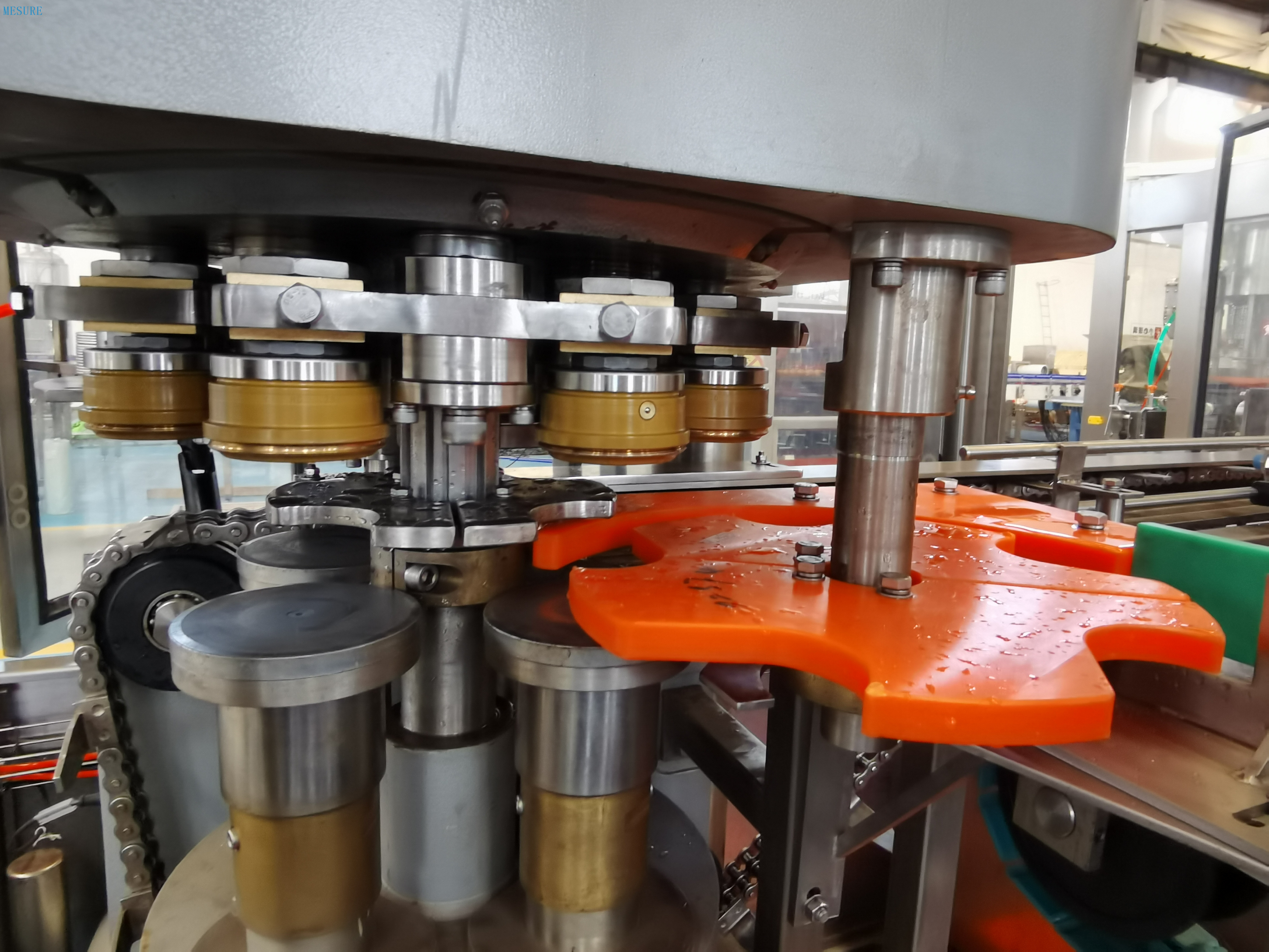 La clé en main peut remplir les lignes pour la bière et les boissons gazeuses | Small Biz Machines personnalisées avec un scellage efficace